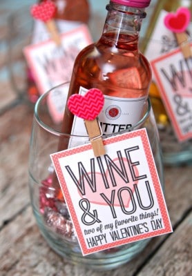 http://www.happygoluckyblog.com/wp-content/uploads/2016/02/Wine-and-You-Galentine-Gift-Idea-278x400.jpg