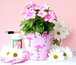 https://www.happygoluckyblog.com/wp-content/uploads/2019/08/Fabric-covere-flower-pots-2-300x257.jpg